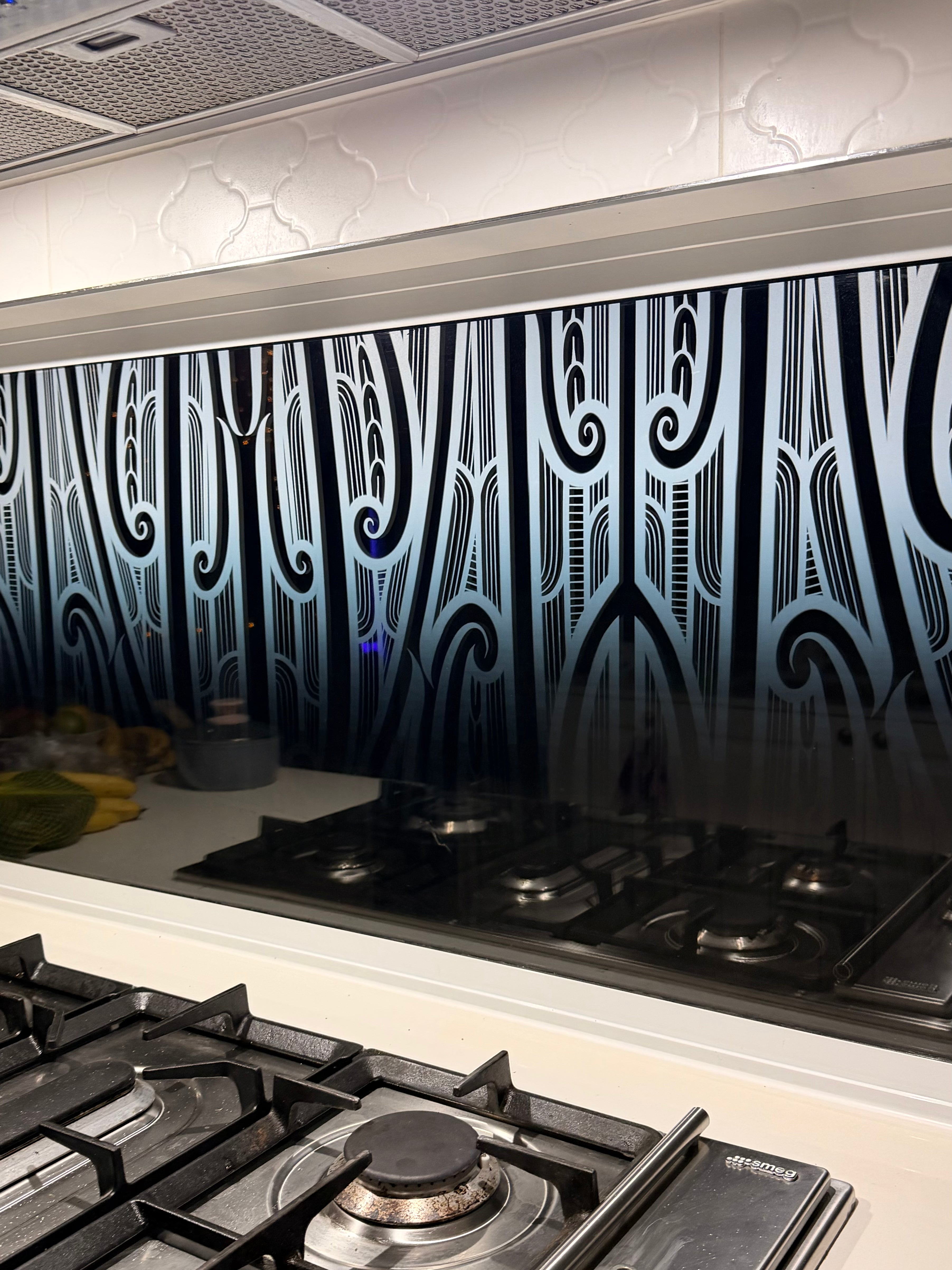 Gradient Design - Kowhaiwhai Decal